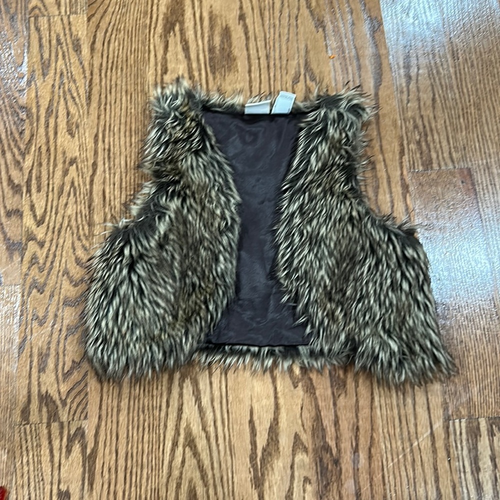 Vest size 8 good condition kids